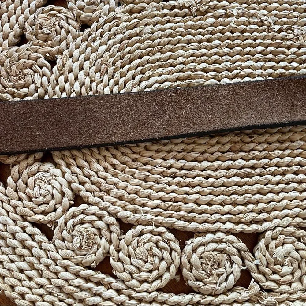 American Eagle Outfitters Men's Brown Leather Belt Size 39”